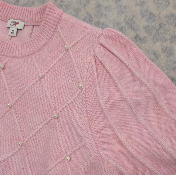 Cozy Pink Pearl Puff Sleeve Sweater | Winter Outfit Holiday Party Chic – Size M - Picture 10 of 16